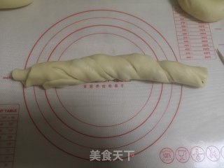 豆沙蜜豆面包的做法步骤：12