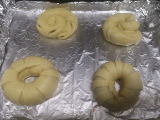 豆沙蜜豆面包的做法步骤：16