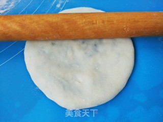 烫面韭菜鸡蛋馅饼的做法步骤：8