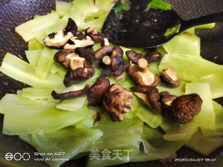 莴笋炒鸡肉的做法步骤：6