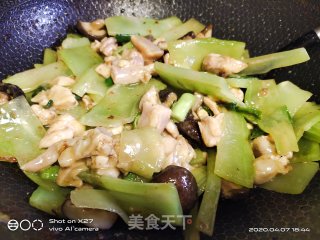 莴笋炒鸡肉的做法步骤：8