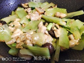 莴笋炒鸡肉的做法步骤：9