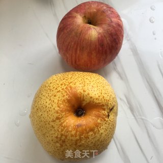 冰糖雪梨苹果汤的做法步骤：1