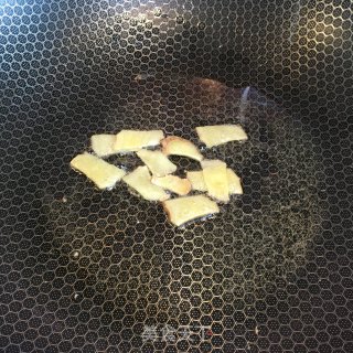 咖喱鸡块焖土豆的做法步骤：2