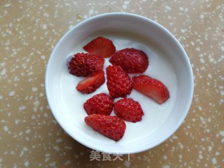草莓坚果酸奶的做法步骤：5