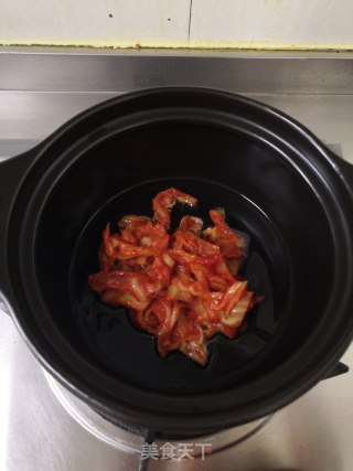 辣白菜炖锅的做法步骤：3