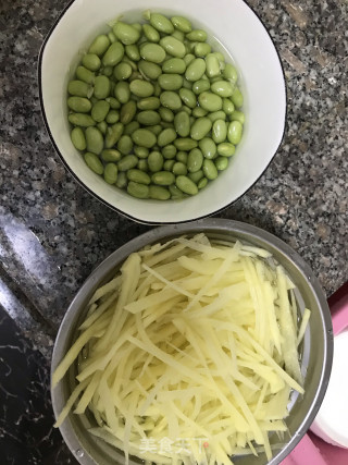 青菜肉圆汤的做法步骤：2