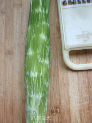 肉丝炒莴苣的做法步骤：1