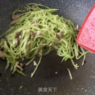 肉丝炒莴苣的做法步骤：8