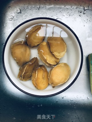 鲍鱼鸡蛋烧肉的做法步骤：3