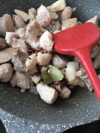 鲍鱼鸡蛋烧肉的做法步骤：9