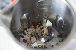 茯苓赤小豆薏米浆的做法步骤：5