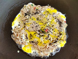 荞麦面鸡蛋煎饼的做法步骤：9
