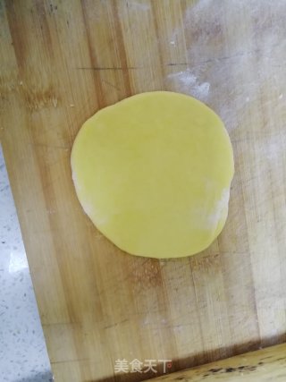 金鱼馒头的做法步骤：3