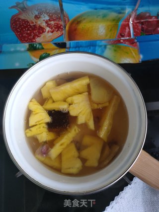 菠萝甜汤的做法步骤：7