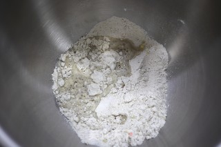 多谷麻糬肉松面包的做法步骤：2