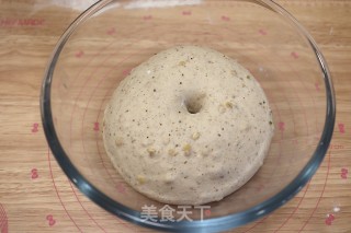 多谷麻糬肉松面包的做法步骤：12