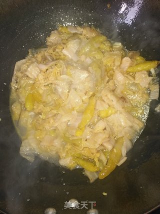 酸菜鱼汤的做法步骤：8