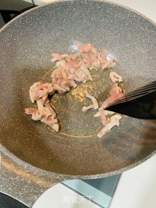 雪菜炒肉丝的做法步骤：2