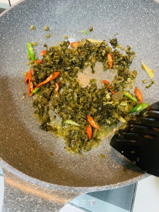 雪菜炒肉丝的做法步骤：4