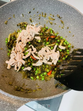 雪菜炒肉丝的做法步骤：6