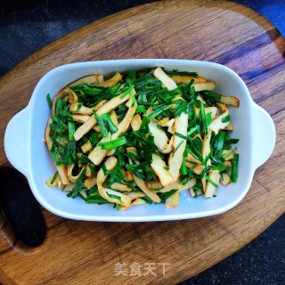 韭菜炒豆干的做法步骤：9