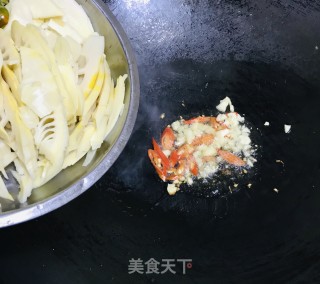 春笋炒猪心的做法步骤：7