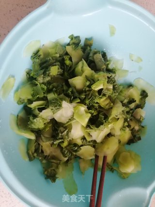 素炒莴笋的做法步骤：2