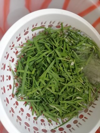韭菜炒鸡蛋的做法步骤：1