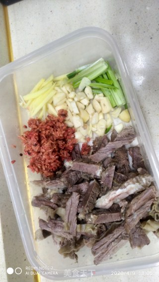糟香牛腩的做法步骤：1