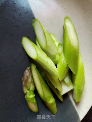 鲔鱼三明治的做法步骤：3