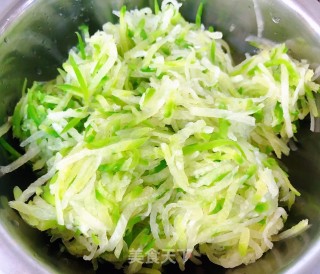 #春季润燥汤水#萝卜丝虾滑豆腐汤的做法步骤：4