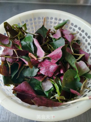 凉拌鱼腥草的做法步骤：2