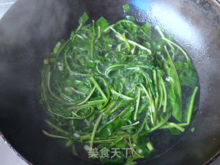 百合花蒲公英蛋汤的做法步骤：4