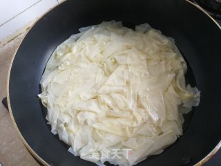 鸡汤豆腐皮的做法步骤：2