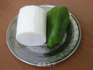 豆瓣酱烧白萝卜的做法步骤：1