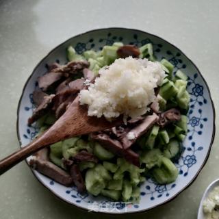 猪头肉拌黄瓜的做法步骤：6
