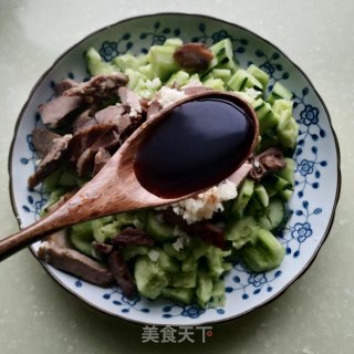 猪头肉拌黄瓜的做法步骤：7