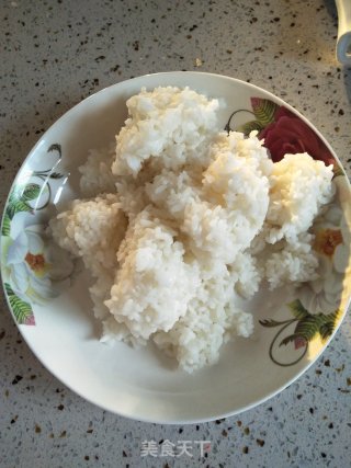 美味蔬菜蛋炒饭（方便版）的做法步骤：2