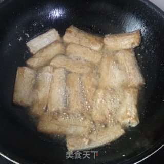 煎带鱼的做法步骤：3
