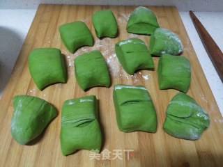 菠菜馒头的做法步骤：9