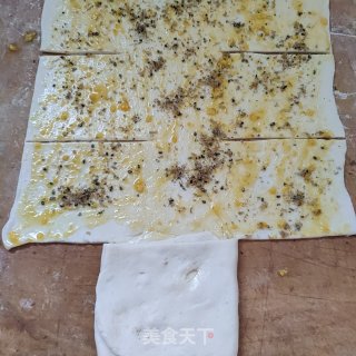蛋黄肉松千层饼的做法步骤：6