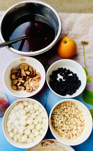红糖年糕芝麻冰粉（润燥解热汤水）的做法步骤：4