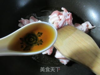 五花肉油豆角焖年糕的做法步骤：3