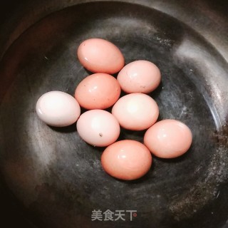 五香茶叶蛋的做法步骤：2