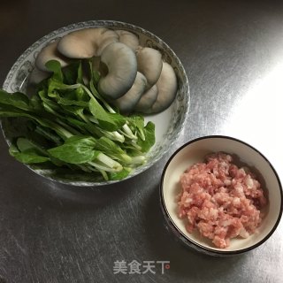 肉末平菇青菜汤的做法步骤：1
