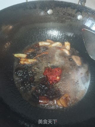 十三香辣小龙虾（附正确清洗处理小龙虾方法）的做法步骤：12