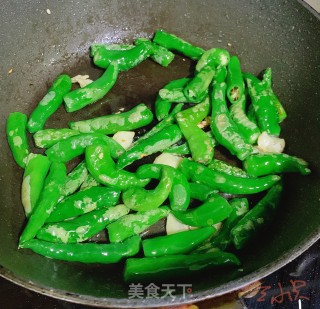 虎皮尖椒的做法步骤：4