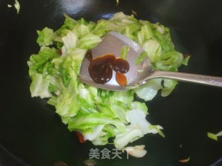 爆炒卷心菜的做法步骤：12