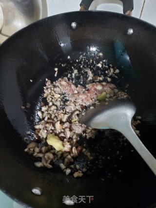 香菇肉末豆腐的做法步骤：8